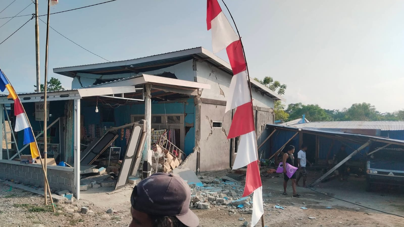 Bangunan warga terdampak gempa